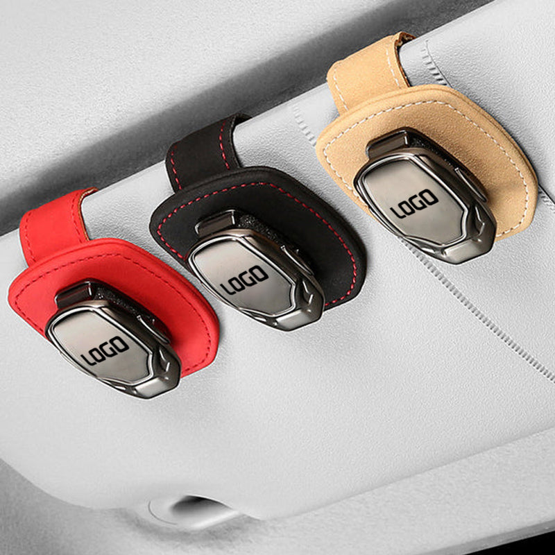 Clip para gafas multifuncional de ante con el logotipo de su coche